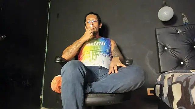 Snapshot of FuckHardlove chatting on 06-26-26, 03:56 FuckHardlove online show from 06-26-26, 03:56