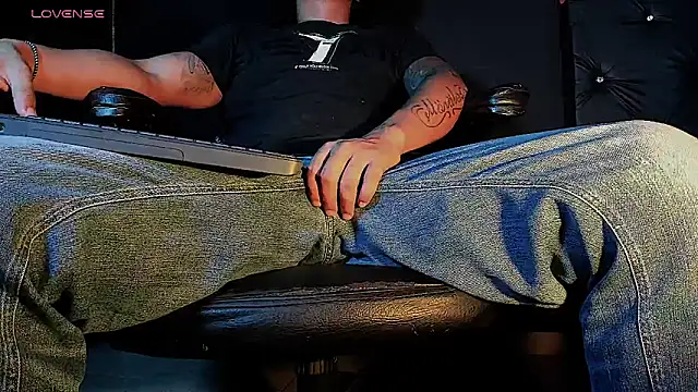 FuckHardlove online show from 01-08-26, 04:18