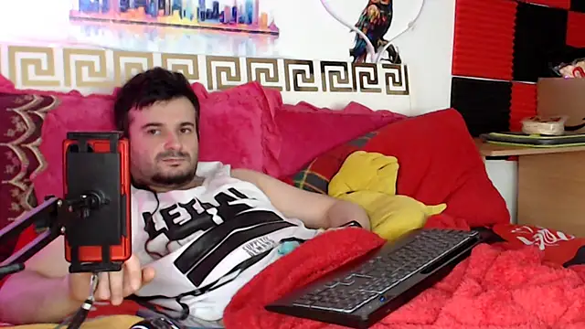 Snapshot of erotico69xxx chatting on 06-11-26, 01:30 erotico69xxx online show from 06-11-26, 01:30