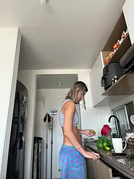 Snapshot of Ameellie chatting on 02-05-26, 03:41 Ameellie online show from 02-05-26, 03:41