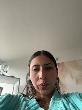 Ameellie online show from 04-30-26, 02:46