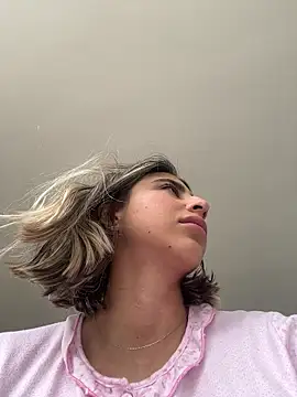 Ameellie online show from 12-19-25, 02:19