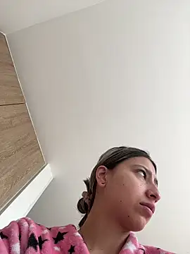 Snapshot of Ameellie chatting on 02-06-26, 03:41 Ameellie online show from 02-06-26, 03:41