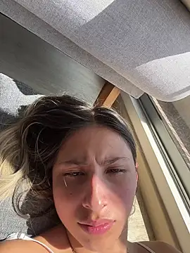 Snapshot of Ameellie chatting on 02-28-26, 03:44 Ameellie online show from 02-28-26, 03:44