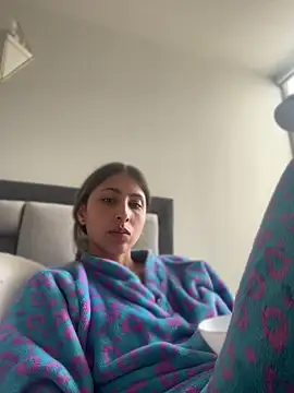 Ameellie online show from 04-18-26, 07:18