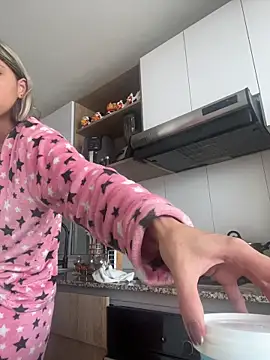 Ameellie online show from 12-03-25, 04:17