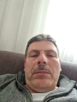 Snapshot of doktor38 chatting on 04-15-26, 02:54 doktor38 online show from 04-15-26, 02:54