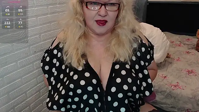 Snapshot of Marina_Yourangel chatting on 02-27-26, 04:56 Marina Yourangel online show from 02-27-26, 04:56