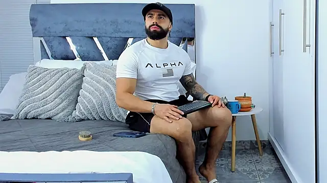 Zack Froone online show from 10-30-25, 02:58