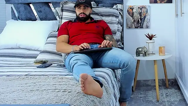 Snapshot of Zack_Froone chatting on 03-25-26, 03:11 Zack Froone online show from 03-25-26, 03:11