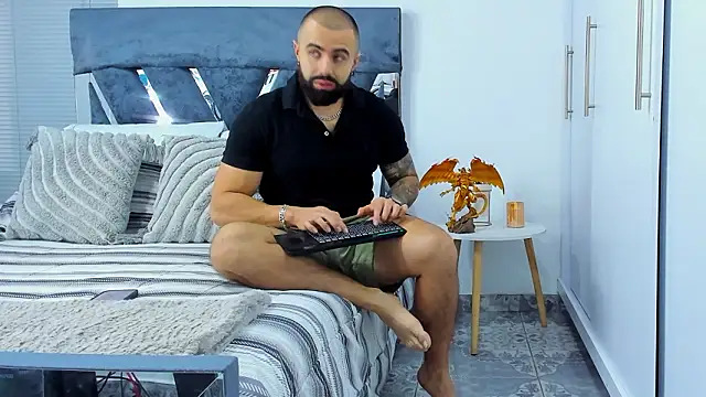 Snapshot of Zack_Froone chatting on 02-09-26, 12:36 Zack Froone online show from 02-09-26, 12:36