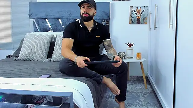 Snapshot of Zack_Froone chatting on 03-05-26, 01:19 Zack Froone online show from 03-05-26, 01:19