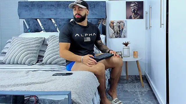 Snapshot of Zack_Froone chatting on 03-18-26, 12:19 Zack Froone online show from 03-18-26, 12:19