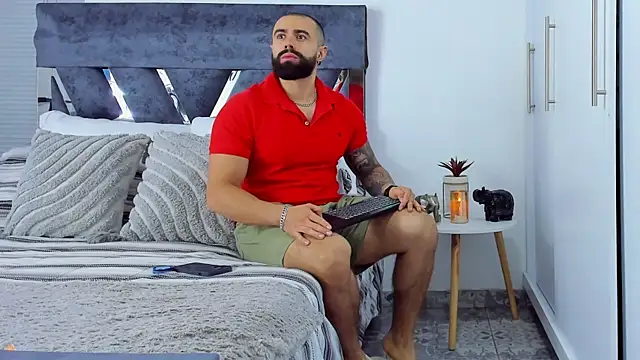 Zack Froone online show from 11-18-25, 03:04