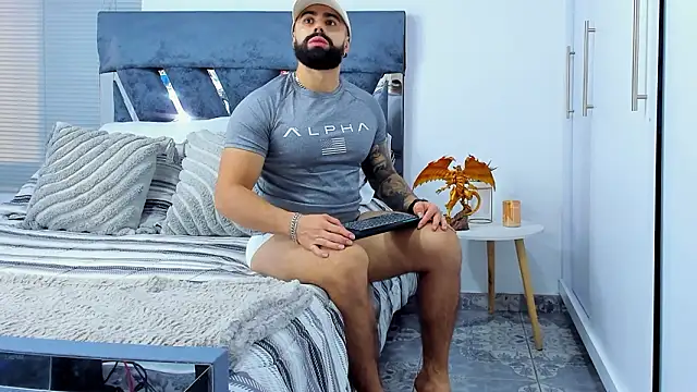 Snapshot of Zack_Froone chatting on 02-12-26, 12:49 Zack Froone online show from 02-12-26, 12:49