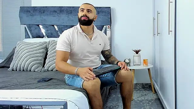 Snapshot of Zack_Froone chatting on 01-19-26, 03:27 Zack Froone online show from 01-19-26, 03:27