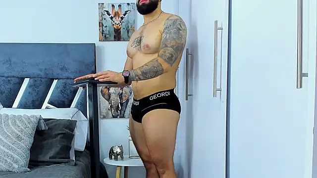 Snapshot of Zack_Froone chatting on 03-10-26, 12:53 Zack Froone online show from 03-10-26, 12:53