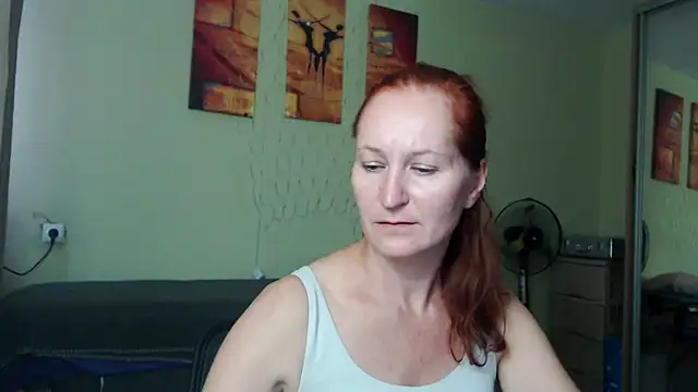 Snapshot of AmellyGrand chatting on 09-17-25, 03:03 AmellyGrand online show from 09-17-25, 03:03