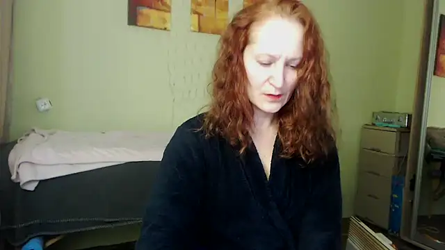 Snapshot of AmellyGrand chatting on 01-17-25, 09:28 AmellyGrand online show from 01-17-25, 09:28