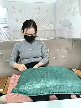 I AM NOT A SLUT online show from 12-17-25, 04:28