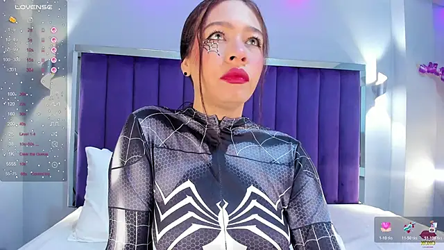 SaraRiley online show from 10-31-25, 11:22