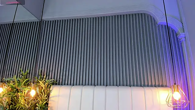 SaraRiley online show from 11-24-25, 10:32