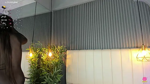 SaraRiley online show from 01-13-26, 10:57