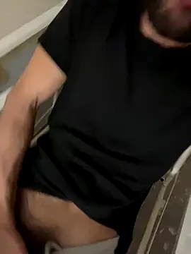 Snapshot of athenphysics chatting on 12-22-25, 10:43 athenphysics online show from 12-22-25, 10:43