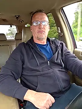 Cockrub1 online show from 10-13-25, 05:25