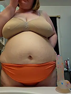 Snapshot of virgieblanca chatting on 03-10-25, 03:45 virgieblanca online show from 03-10-25, 03:45