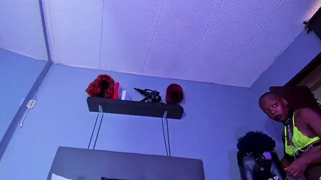 Coco Kiss online show from 03-12-26, 07:18