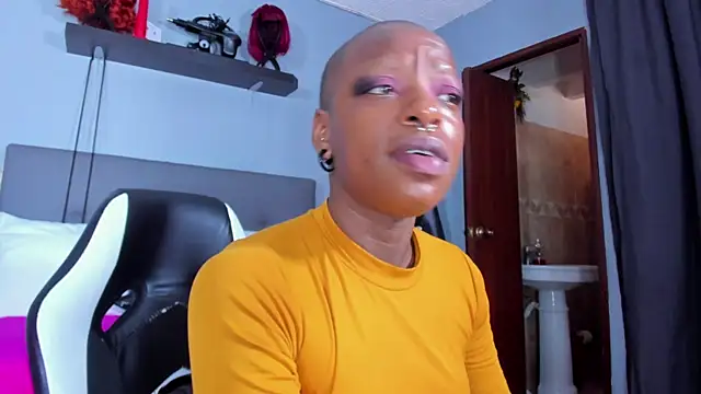 Coco Kiss online show from 04-15-26, 07:18