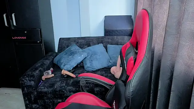 charlotee lovee69 online show from 11-05-25, 07:06