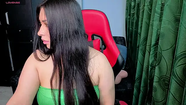 charlotee lovee69 online show from 03-19-26, 04:01