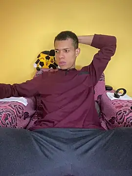 MoiseXxx 777 online show from 01-18-25, 08:20