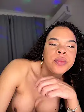 Snapshot of naomikandra chatting on 12-02-25, 01:57 naomikandra online show from 12-02-25, 01:57