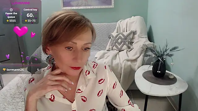 HornyMilf 777 online show from 09-27-25, 06:08
