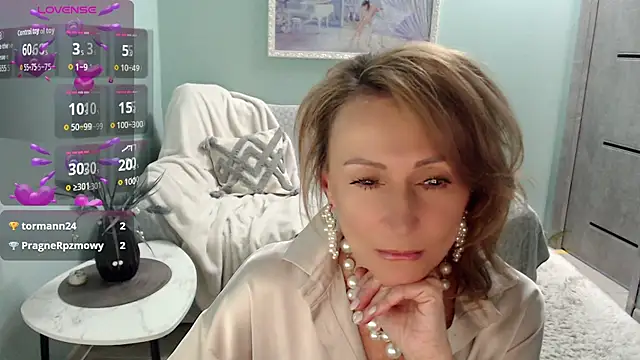 HornyMilf 777 online show from 09-28-25, 06:09