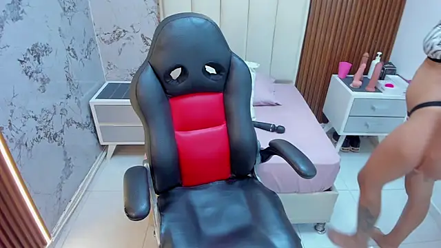 MILEY JOAS2 online show from 03-25-26, 07:13