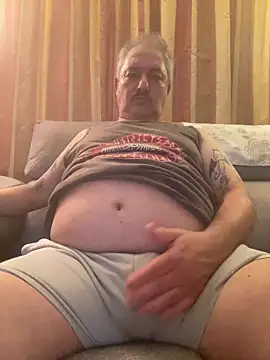 Snapshot of Russirayu chatting on 06-07-26, 10:15 Russirayu online show from 06-07-26, 10:15