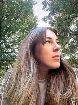 Snapshot of MommmyYummy chatting on 09-27-25, 01:17 MommmyYummy online show from 09-27-25, 01:17