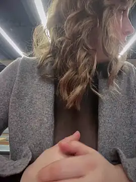 Snapshot of MommmyYummy chatting on 01-27-25, 12:48 MommmyYummy online show from 01-27-25, 12:48