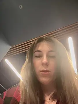 Snapshot of MommmyYummy chatting on 12-12-24, 01:49 MommmyYummy online show from 12-12-24, 01:49