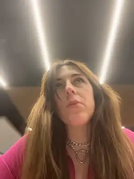 Snapshot of MommmyYummy chatting on 02-25-26, 10:04 MommmyYummy online show from 02-25-26, 10:04