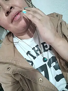 isabellacen online show from 10-16-25, 02:25