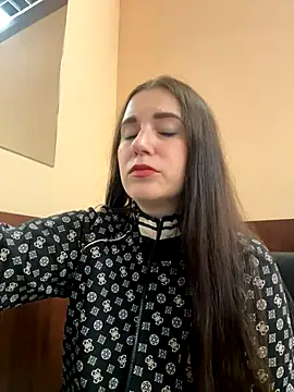 Snapshot of Teylor_Love chatting on 10-03-25, 02:07 Teylor Love online show from 10-03-25, 02:07