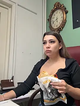 EveEvian online show from 11-14-25, 03:05