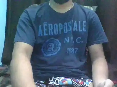 Snapshot of 8inchlegendbro chatting on 05-17-26, 09:31 8inchlegendbro online show from 05-17-26, 09:31