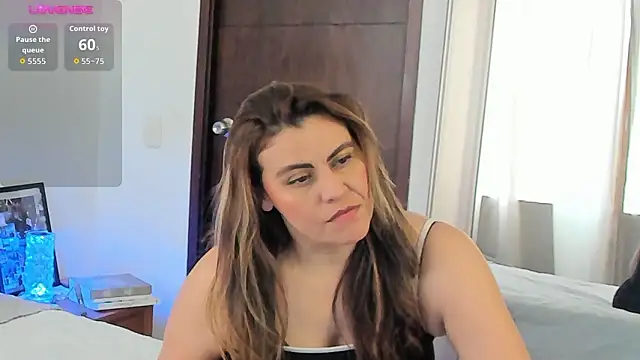 V monse online show from 03-18-26, 04:52