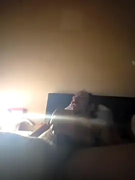 antoniox1978 online show from 11-11-25, 04:24